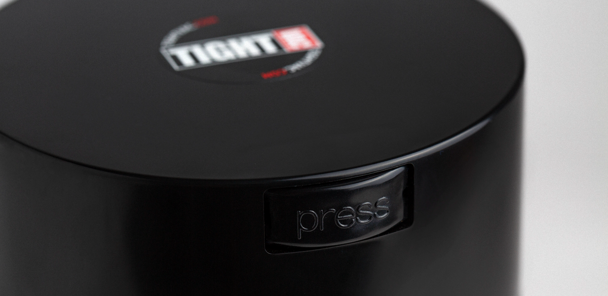 Press to seal, pull to open