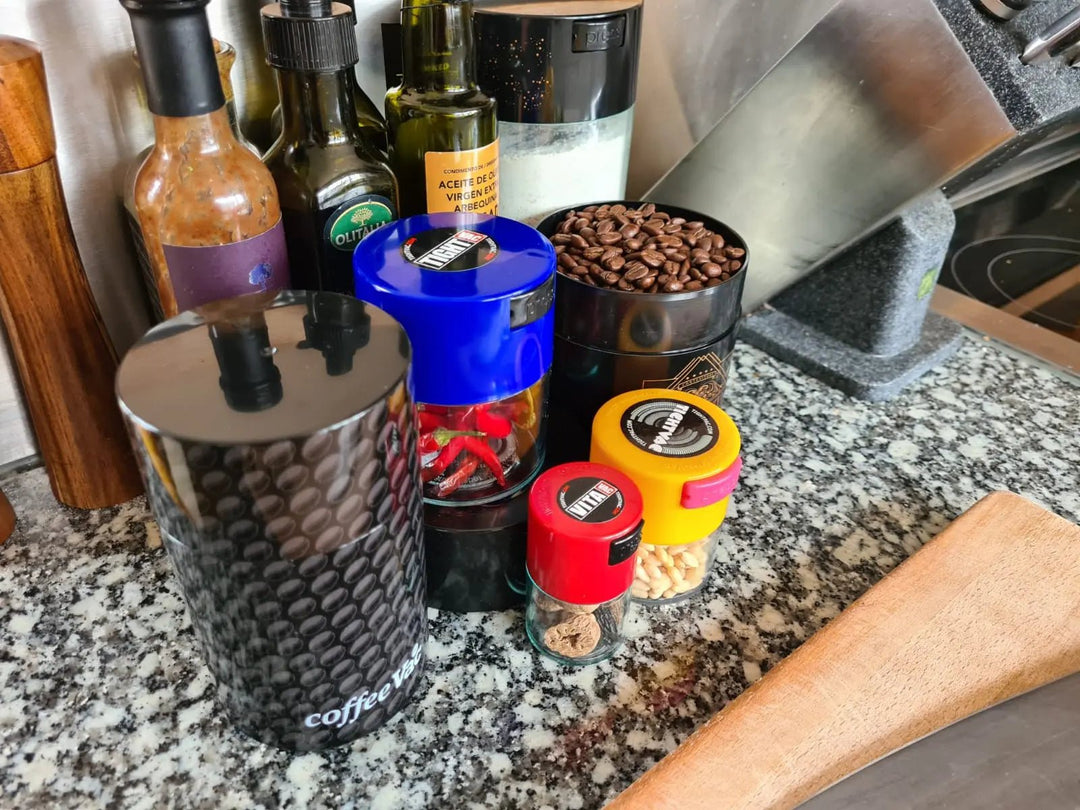 What is a SpiceVac?  Your Secret to Keeping Spices Fresh and Flavorful with Ease! - TightVac Europe