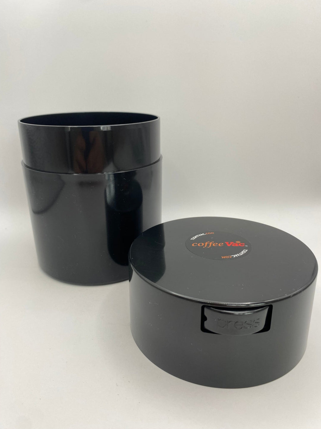 Coffeevac 0.8 liter / 250g / Solid / Black - TightVac Europe - The eassiest storage solutions