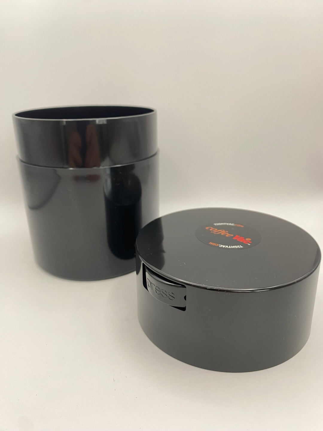 Coffeevac 0.8 liter / 250g / Solid / Black - TightVac Europe - The eassiest storage solutions