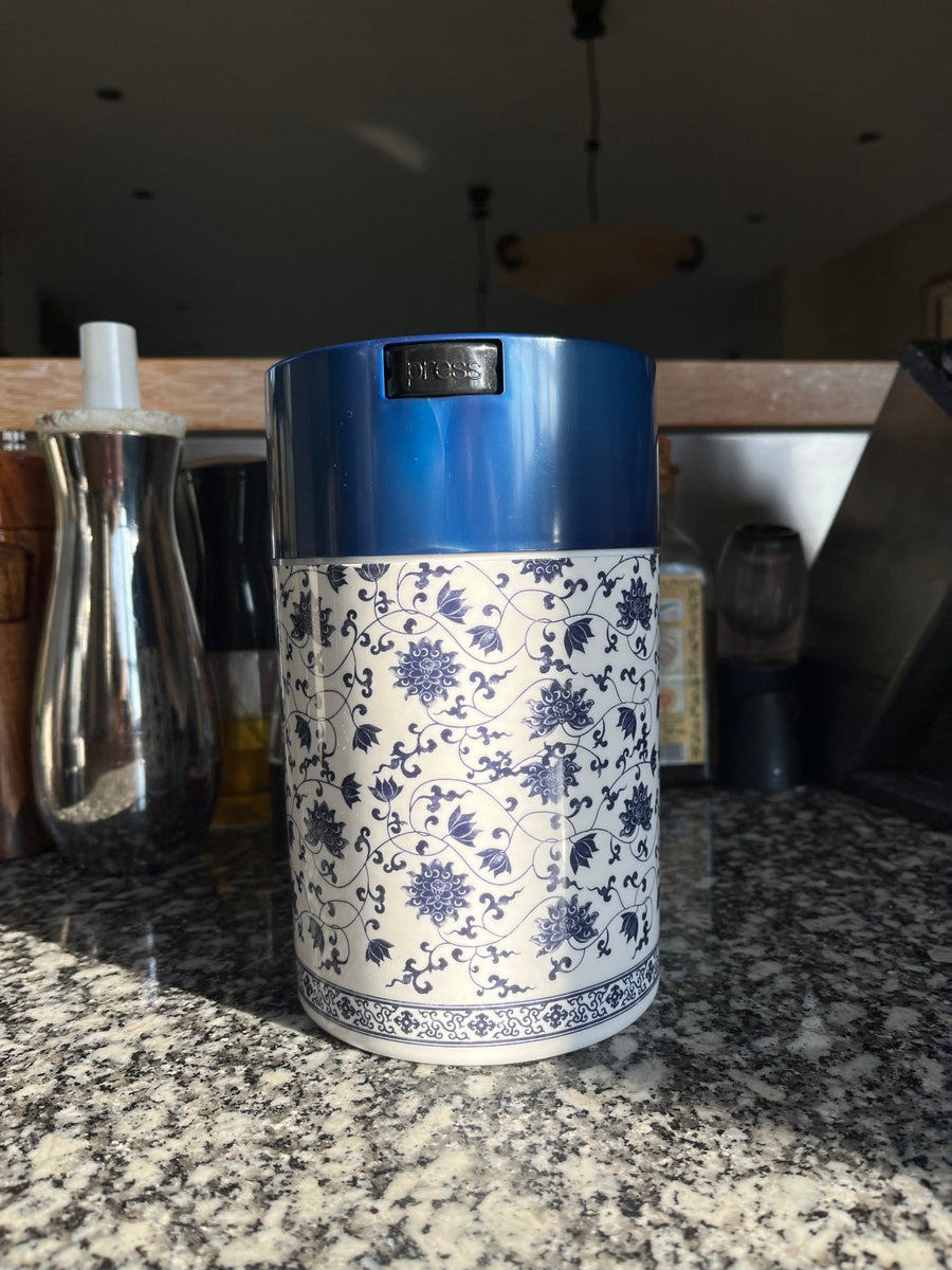 CoffeeVac 1.85L Airtight Coffee Container - TightVac Europe - Airtight Food Storage Containers