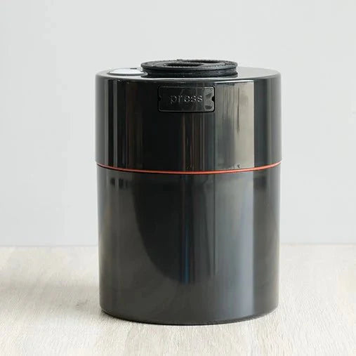 CoffeeVac 3 - in - 1 Pump Vacuum Container / 0.8L / Solid Black - TightVac Europe - The eassiest storage solutions