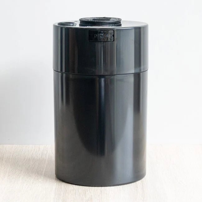CoffeeVac 3 - in - 1 Pump Vacuum Container / 1.85L / Solid Black - TightVac Europe - The eassiest storage solutions