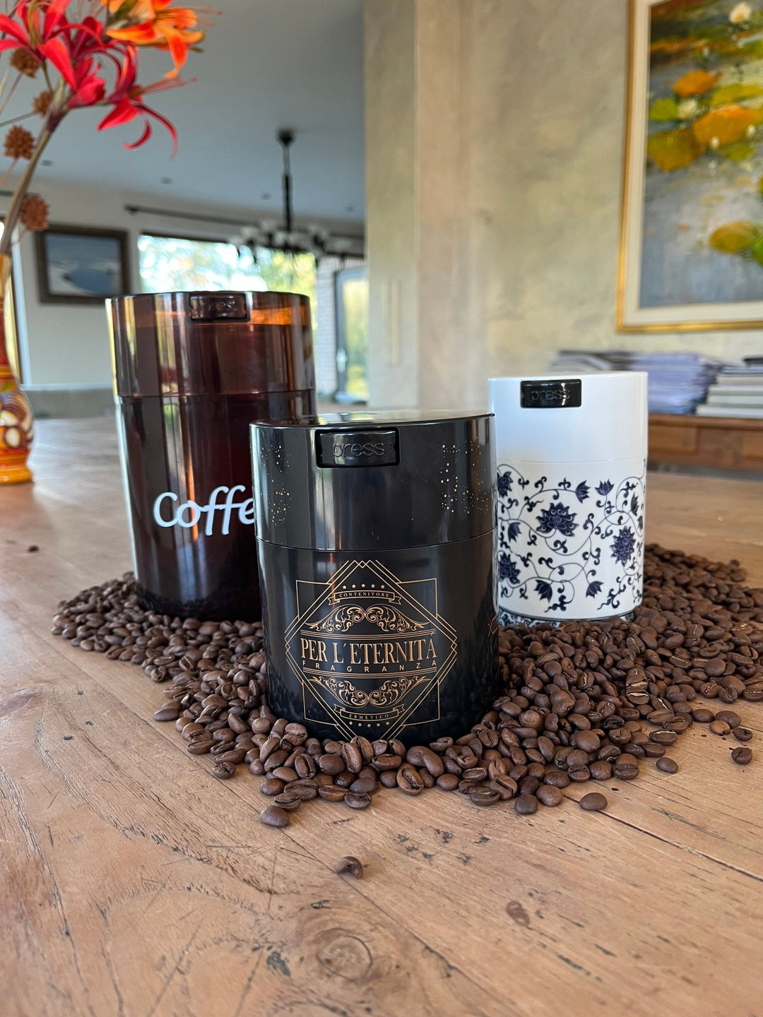 Coffeevac Airtight Coffee Container 0.8L - TightVac Europe - The eassiest storage solutions