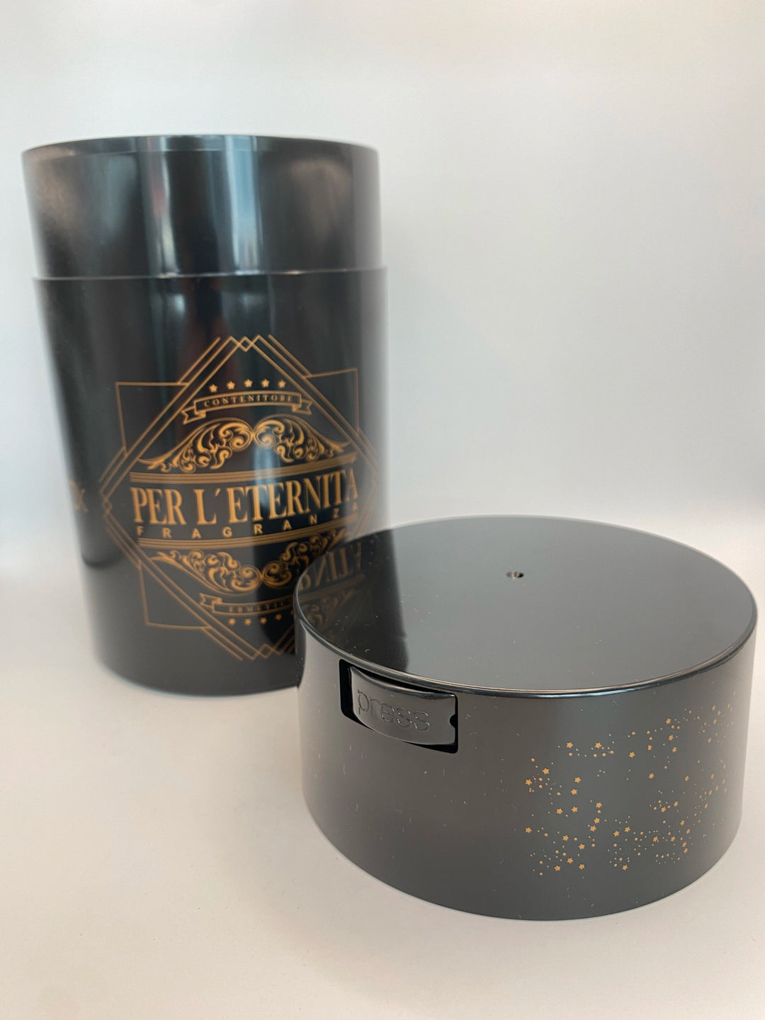 Coffeevac Airtight Coffee Container 1.85L / 500g / Solid / Fresco - TightVac Europe - The eassiest storage solutions