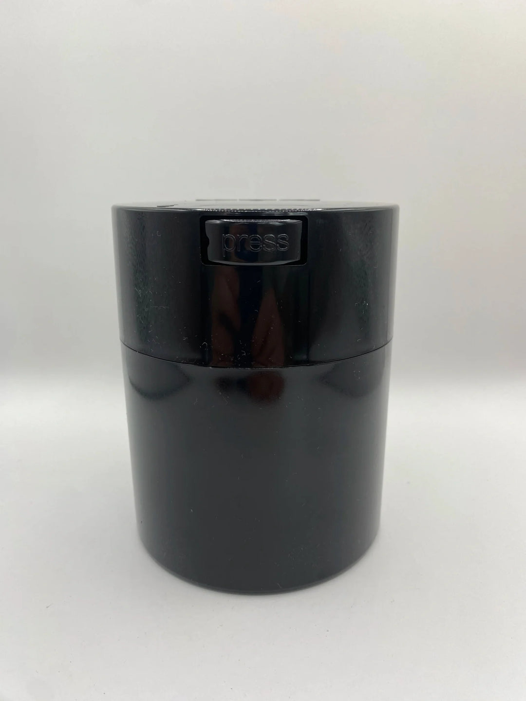 Coffeevac V Airtight Coffee Container / 0.8L / 250g / Solid / Black - TightVac Europe - The eassiest storage solutions