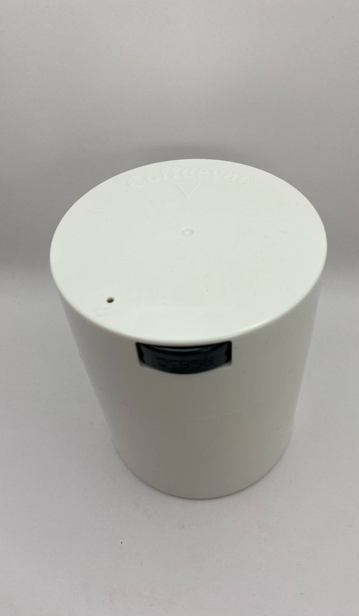 Coffeevac V Airtight Coffee Container / 0.8L / 250g / Solid / White - TightVac Europe - The eassiest storage solutions