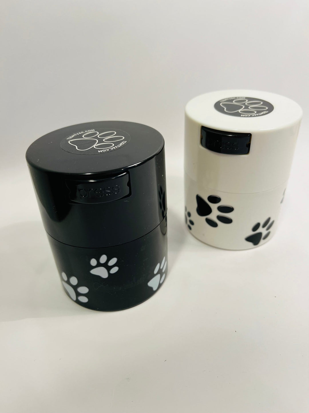 PawVac Luftdichter Tierfutterbehälter 0,29 l – TightVac Europa – Luftdichte Frischhaltedosen