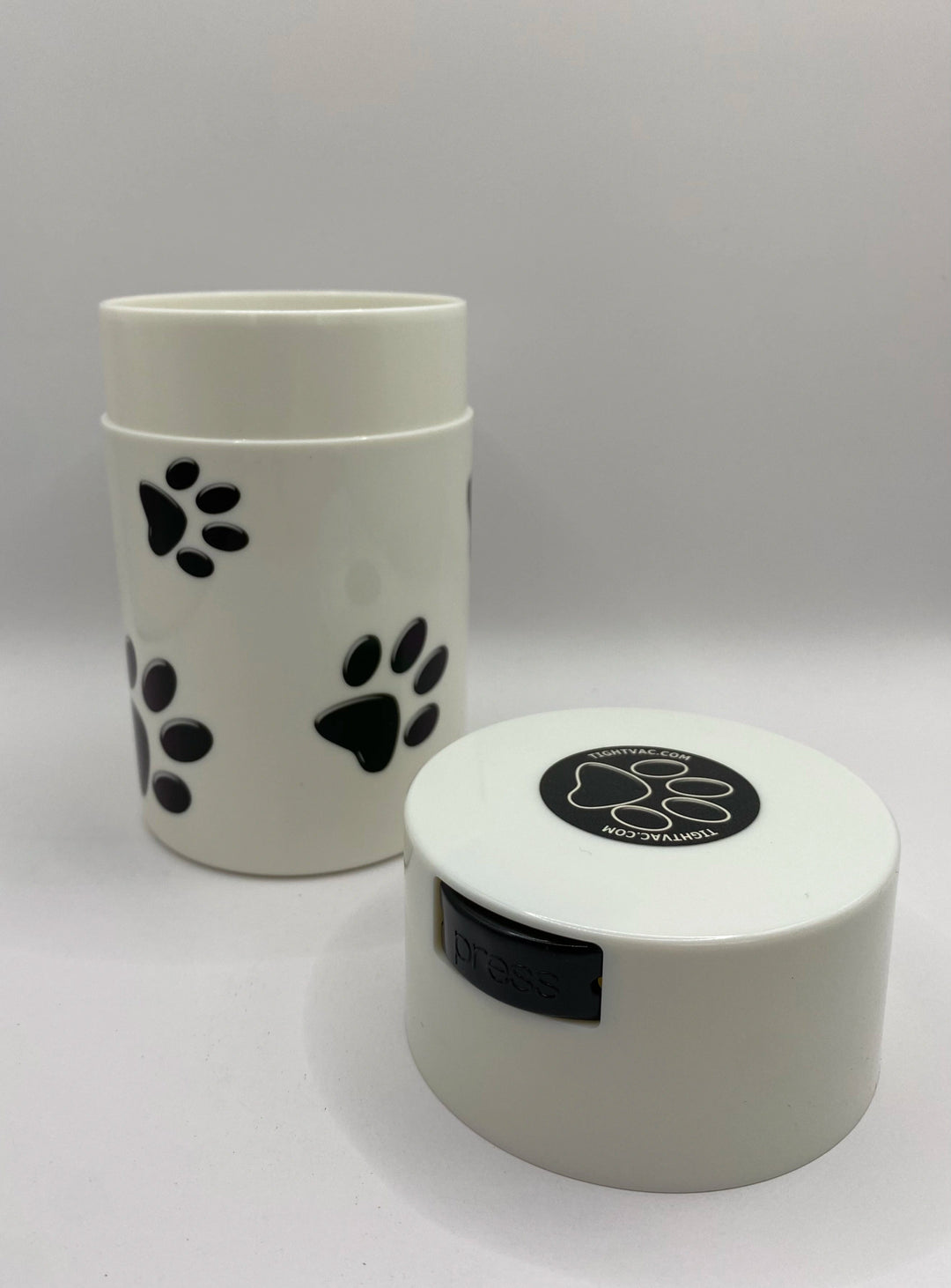 PawVac Smell - Proof Pet Food Container / 0,57L / 150g / Solid / Black Paws / White - TightVac Europe - The eassiest storage solutions