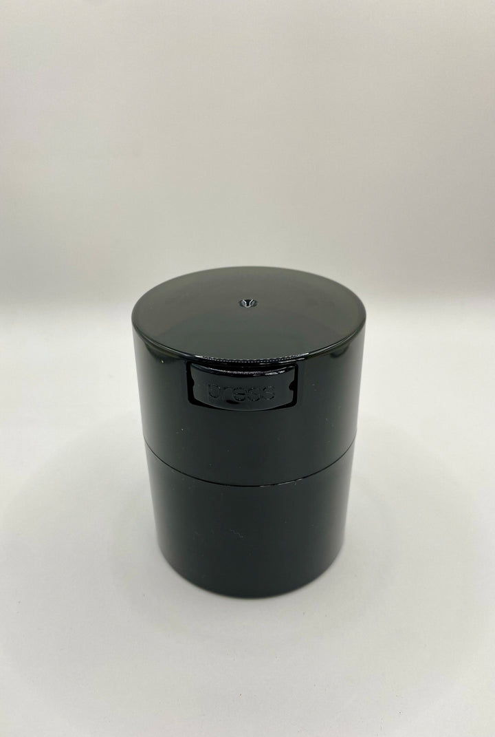 Tightvac Airtight Container / 0,29L / 75g / Clear / Black Pearl Tint - TightVac Europe - The eassiest storage solutions