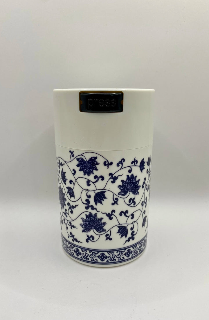 Tightvac Airtight Container / 0,57L / 150g / Solid / Floral / White - TightVac Europe - The eassiest storage solutions
