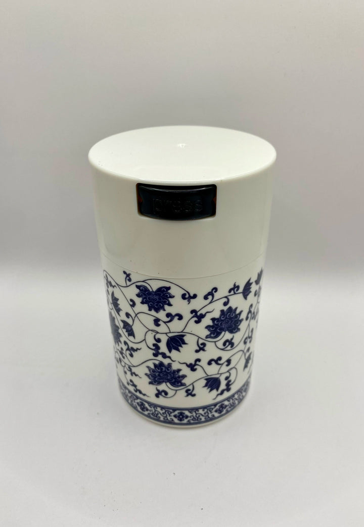 Tightvac Airtight Container / 0,57L / 150g / Solid / Floral / White - TightVac Europe - The eassiest storage solutions