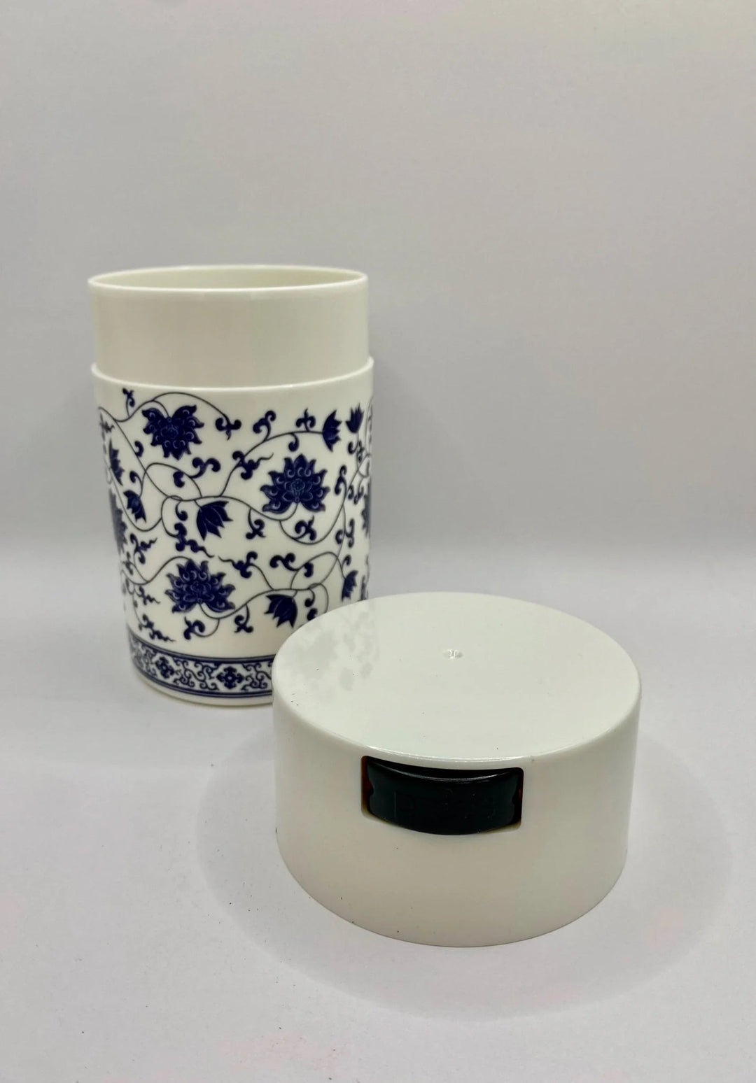 Tightvac Airtight Container 0,57L - TightVac Europe - The eassiest storage solutions