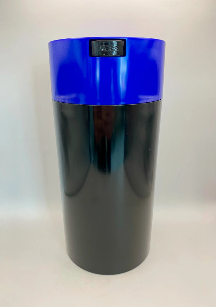 Tightvac Airtight Container / 2,35L/ 680g / Solid / Dark Blue - TightVac Europe - The eassiest storage solutions