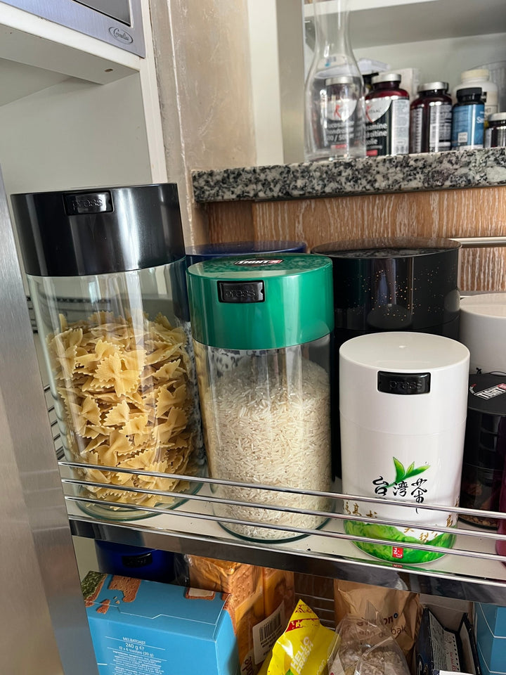 TightVac Airtight Container 2.35L - TightVac Europe - The eassiest storage solutions